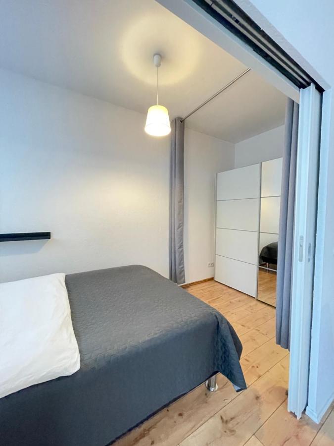 Ferienwohnung im Stadtzentrum von Bernau - Schöne Ferienwohnung mit 1 1/2 Zimmern, Bad, Spülmaschine, Waschmaschine, komplette Küche, WLAN Bernau bei Berlin Exterior foto
